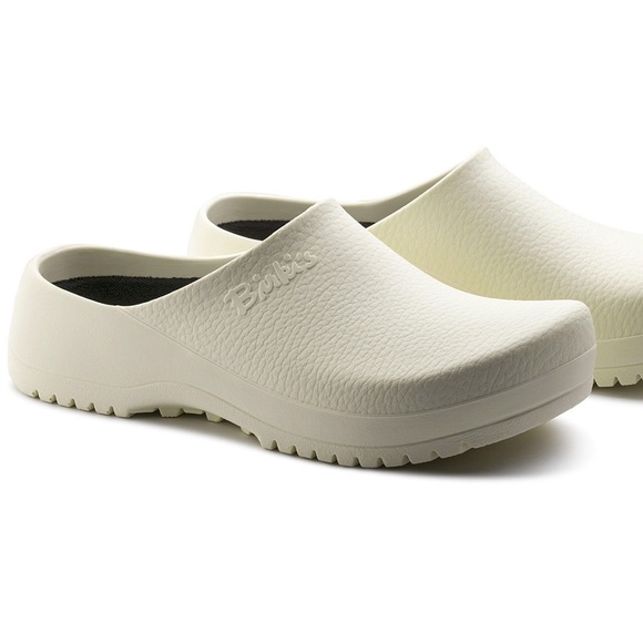 birkenstock clogs white